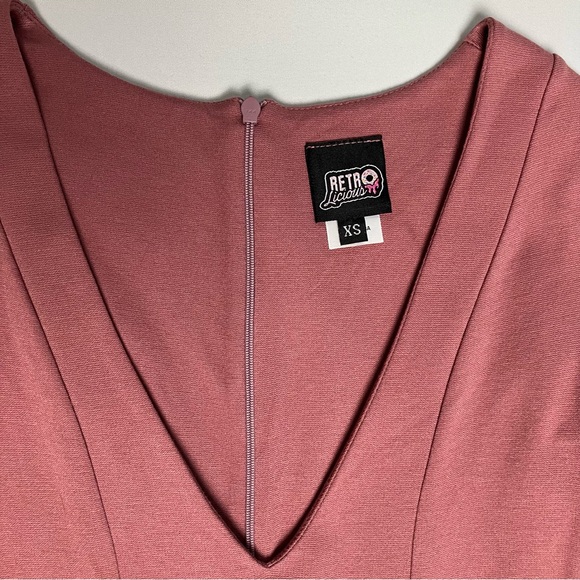 Retrolicious Dusty Rose Stretch Knit Sleeved V Neck Midi Pencil Dress XS - Picture 3 of 10